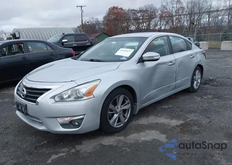 2015 Nissan Altima 2.5 Sv z USA, uszkodzony, nr VIN 1N4AL3AP7FC295328